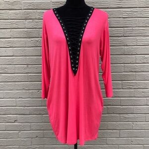 Brenda’s Coral & Black Long Sleeve Deep V-Neck Lace Up Tunic Size L